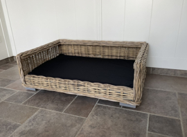 Mittlere, schlichte Hundebox (95 x 65 x 28 cm)