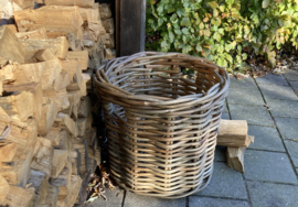 Runder Korb mit grobem Rattanhenkel (58x58x55cm)