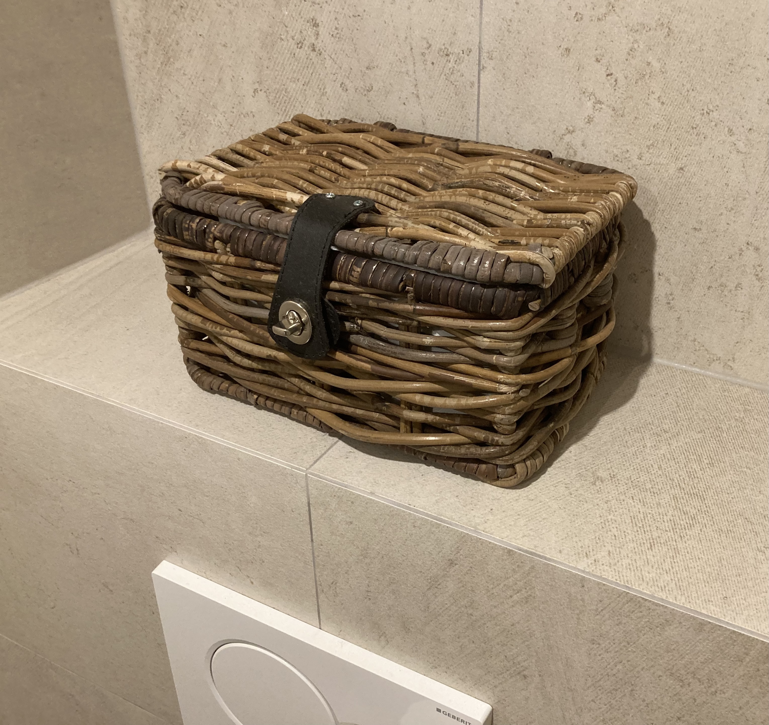 Kleiner Koffer mit Lederverschluss Toilette (BRAUN) (27 x 18 x 13cm)