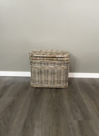 Middelgrote mand met klep (45x38x38cm)