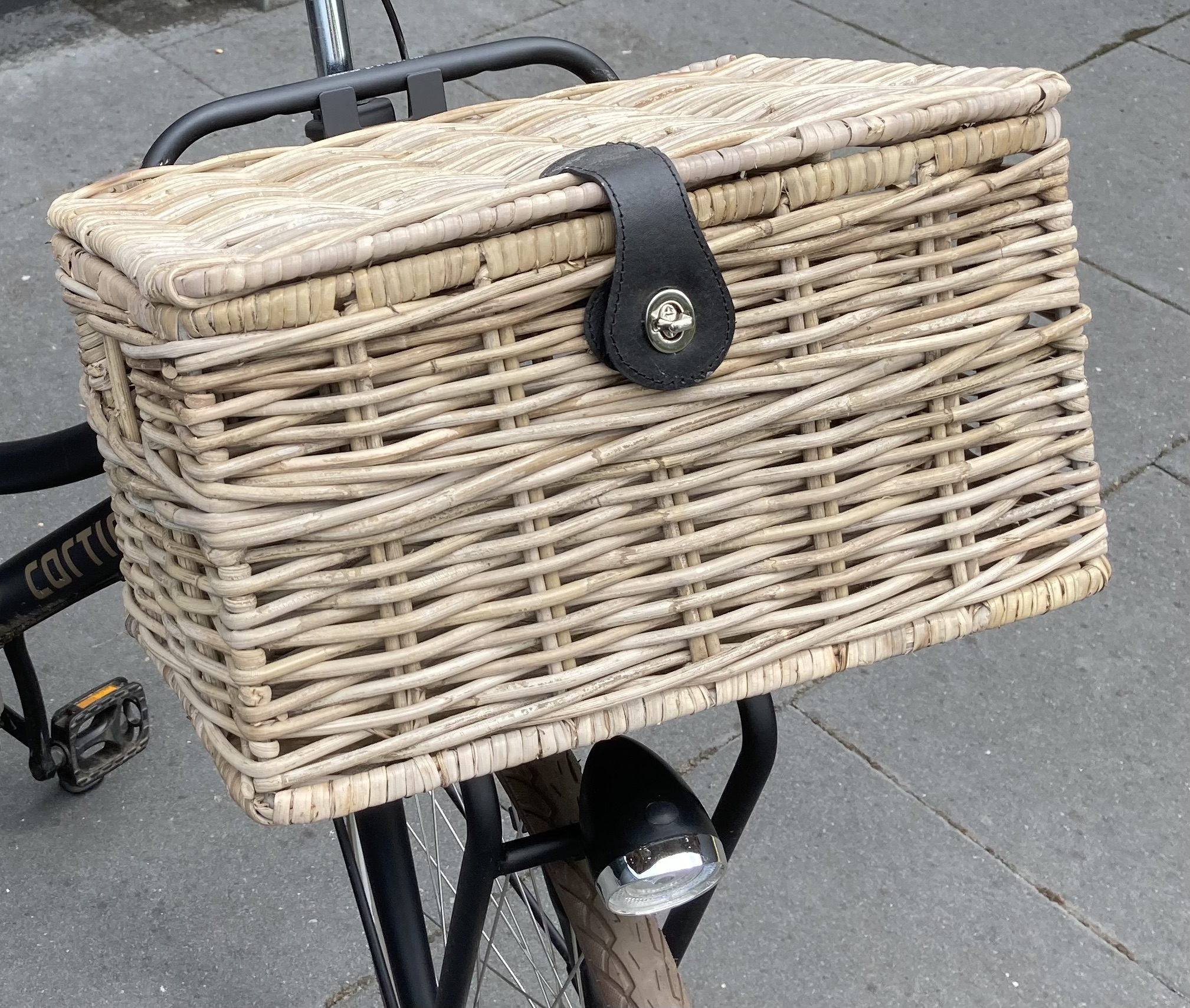 Fietsmand met deksel (42x31x24cm)
