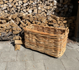 Länglicher Kamin-Korb aus grobem Rattan, rostbraun (auf Rollen) (85 x 45 x 45 cm)