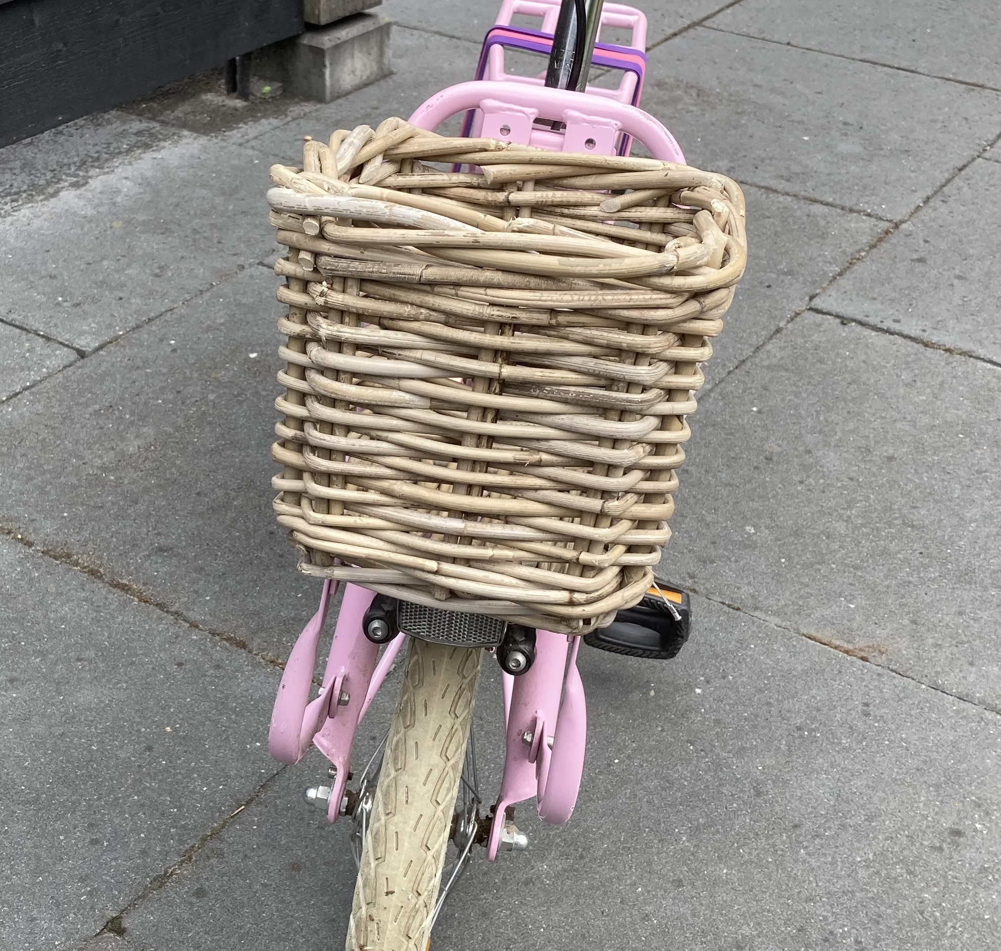 Kleiner quadratischer Fahrradkorb (21 x 21 x 19 cm)