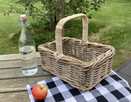 Kleine open picknickmand met hengsel rechthoekig (35x25x30cm)