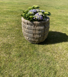 Gartenkorb, besonders geflochten, mittelgroß (40 x 37 cm)