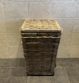 Tapslopende gevoerde wasmand (40x40x60cm)