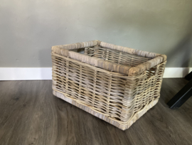 Sleek rectangular reading basket, medium (42x32x24cm)