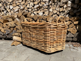 Länglicher Kamin-Korb aus grobem Rattan, rostbraun (auf Rollen) (85 x 45 x 45 cm)