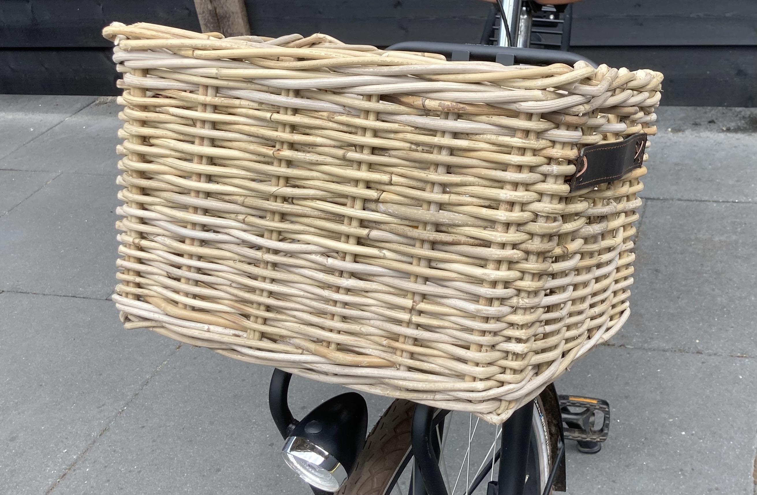 Fietsmand lederen decoratie (41x32x25cm)