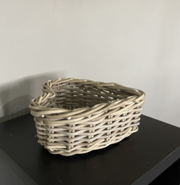 Small heart-shaped basket (31x31x12cm)