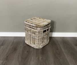 Small square basket with a lid (30x30x32cm)