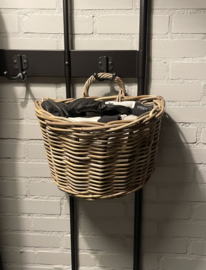 Hanging basket