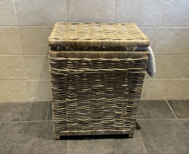 Rectangular lined laundry basket (50x35x65cm)