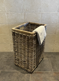 Tall open sleek laundry basket (35x45x65cm)