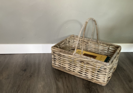 Small reading basket with handle (35x25x15)