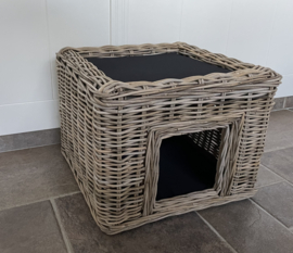 Katzen-Turm (46 x 46 x 36 cm)
