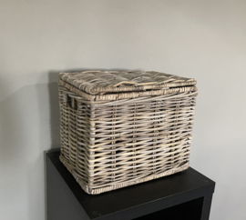 Kleine rechthoekige mand met klep (37x26x30cm)