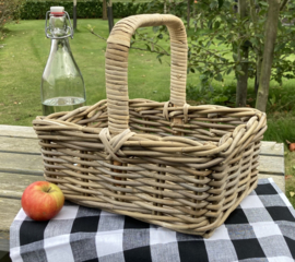 Kleine open picknickmand met hengsel rechthoekig (35x25x30cm)