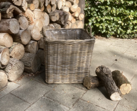 Quadratischer Rattankorb mit Henkeln – Mittlerer Holzkorb (50x50x50cm)