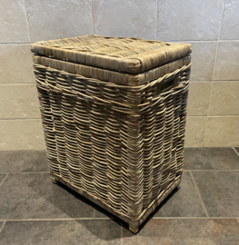 Rechteckiger gepolsterter Wäschekorb (50 x 35 x 65 cm)