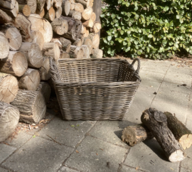 Rechteckiger Korb mit Henkeln (60x47x37cm)