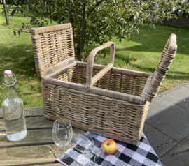 Picknickkorb, schlicht mit Klappen (50 x 35 x 25 cm)