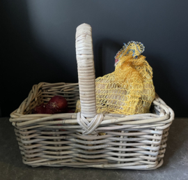 Small basket with handle (35x25x30cm)