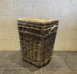 Tapered lined laundry basket (40x40x60cm)
