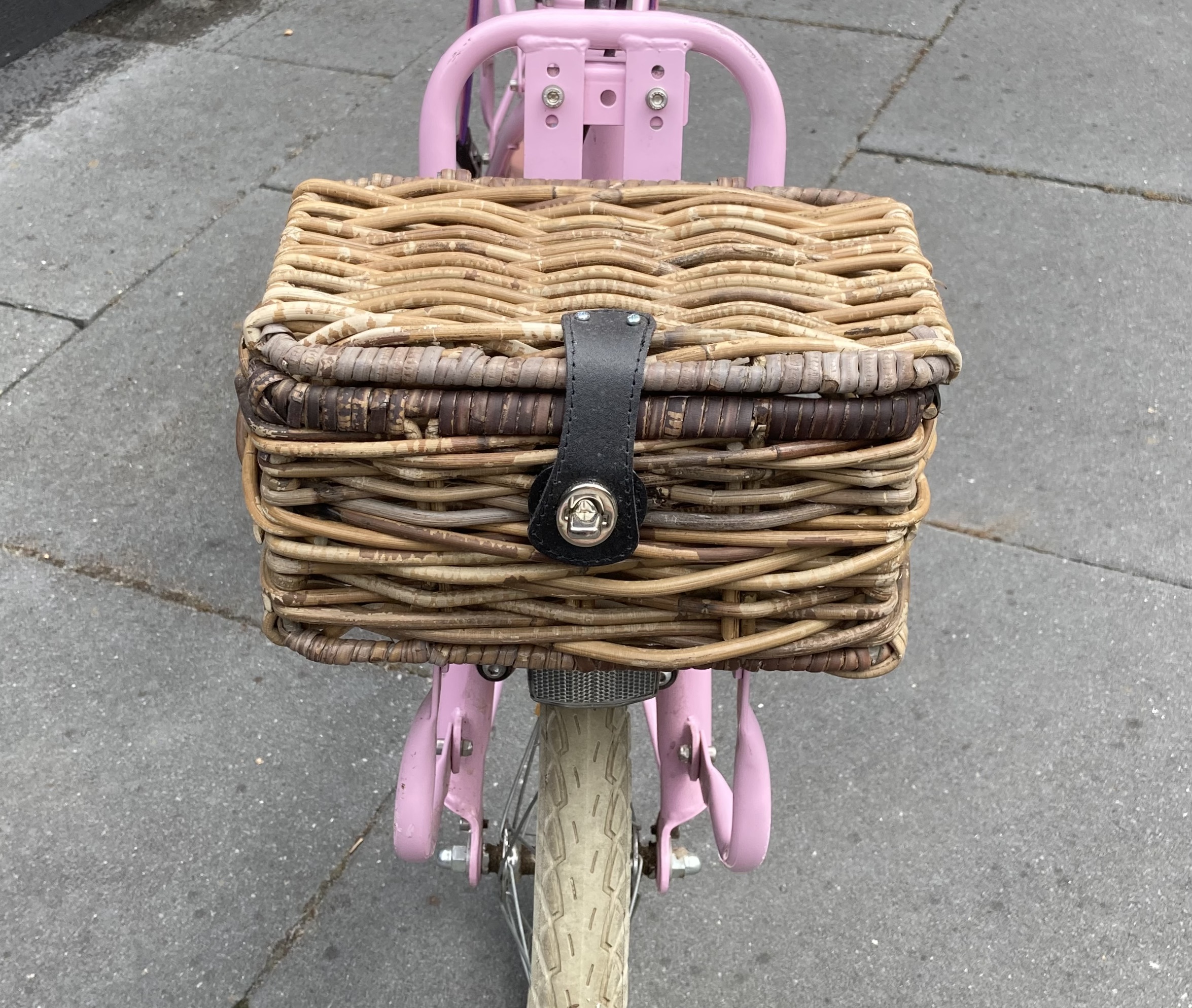 Kleiner Fahrradkorb mit Deckel BRAUN (27 x 18 x 13 cm)