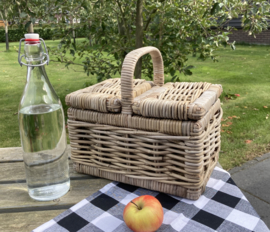 Kleine picknickmand met klepjes (30x20x18cm)