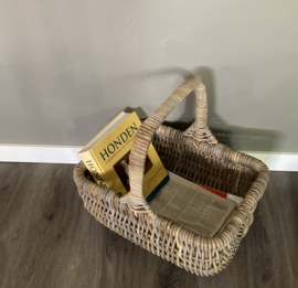 Reading basket with handle (40x30x20cm)