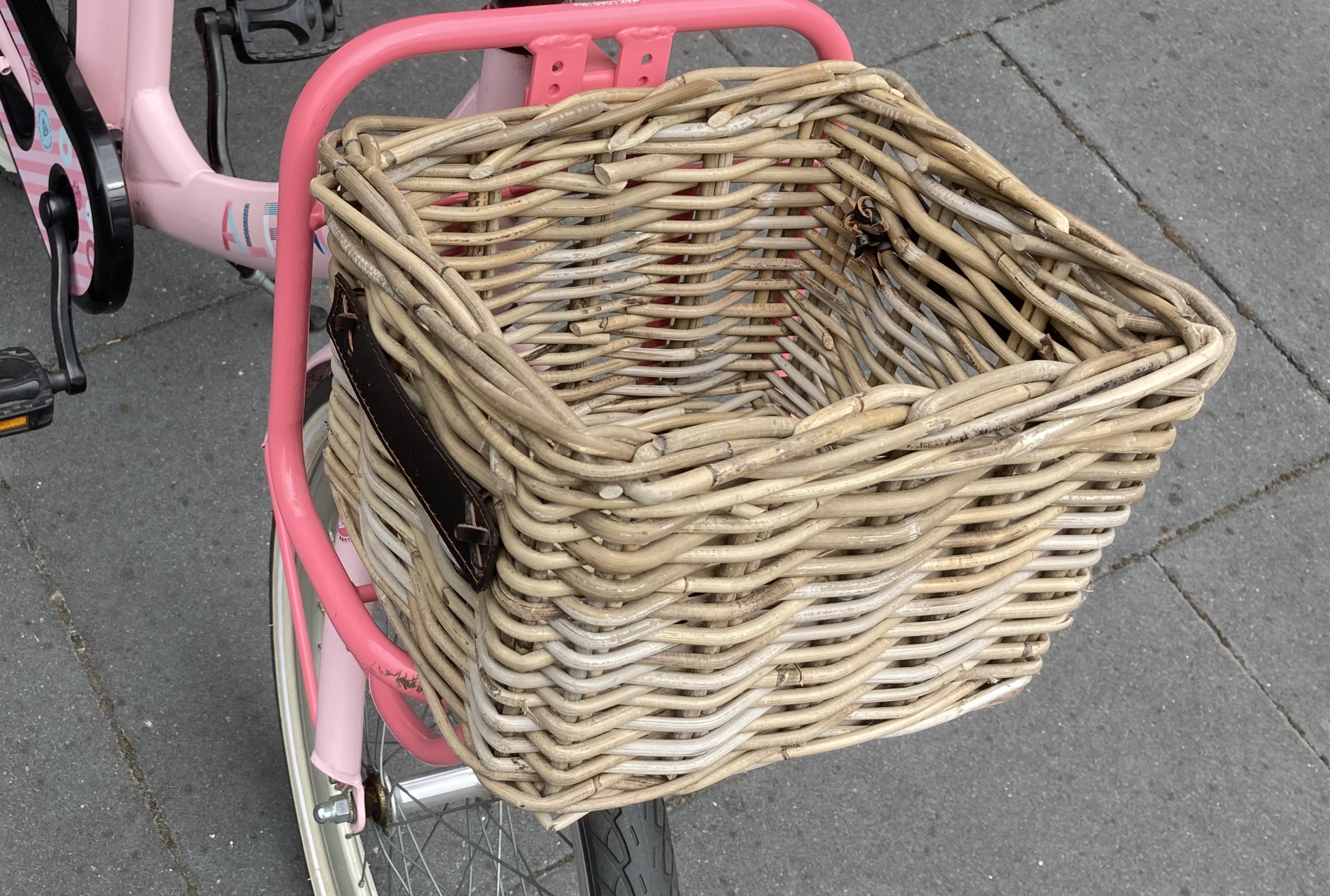 Fietsmandje lederen decoratie (30x26x20cm)