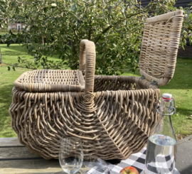 Picknickmand rond toelopend (56x34x45cm)