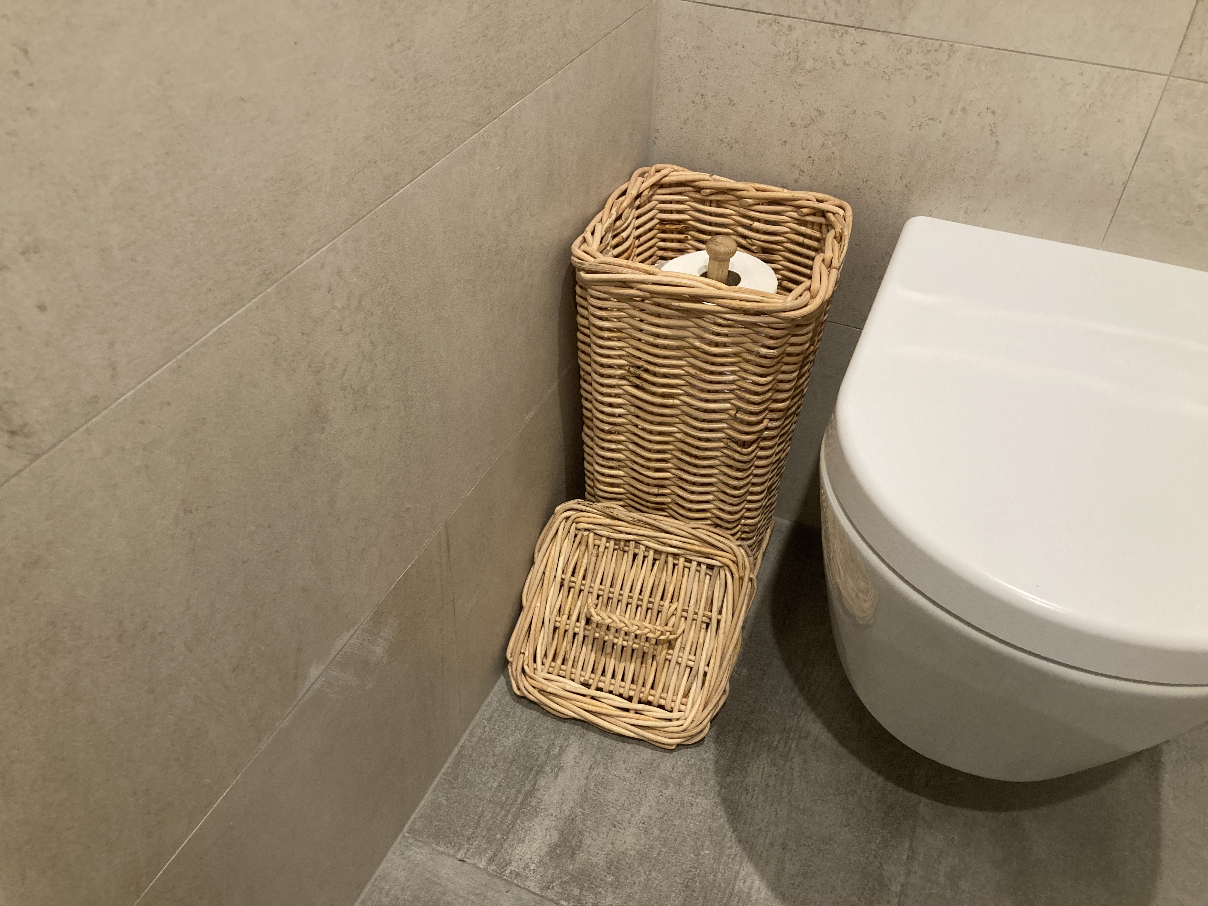 Toilettenpapierhalter quadratisch LICHT (25 x 25 x 50 cm)