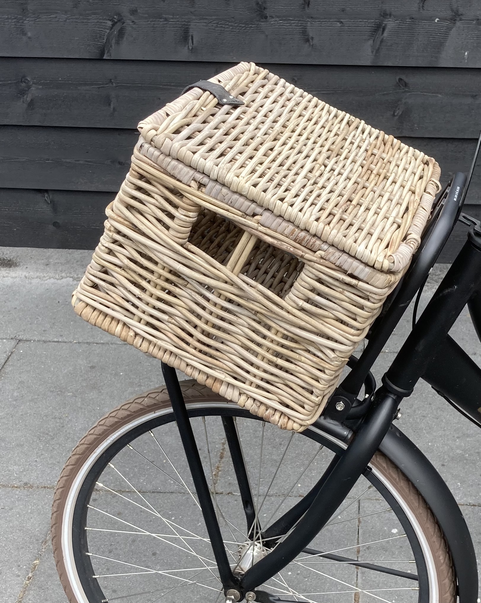 Fietsmand met deksel (42x31x24cm)
