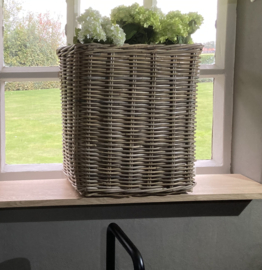 Window sill basket (40x25x45cm)