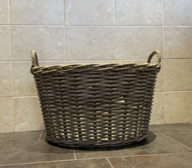 ovaler Wäschekorb mit Griffen (63 x 46 x35)
