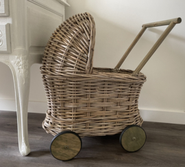 Puppenwagen (60 x 35 x 62 cm)