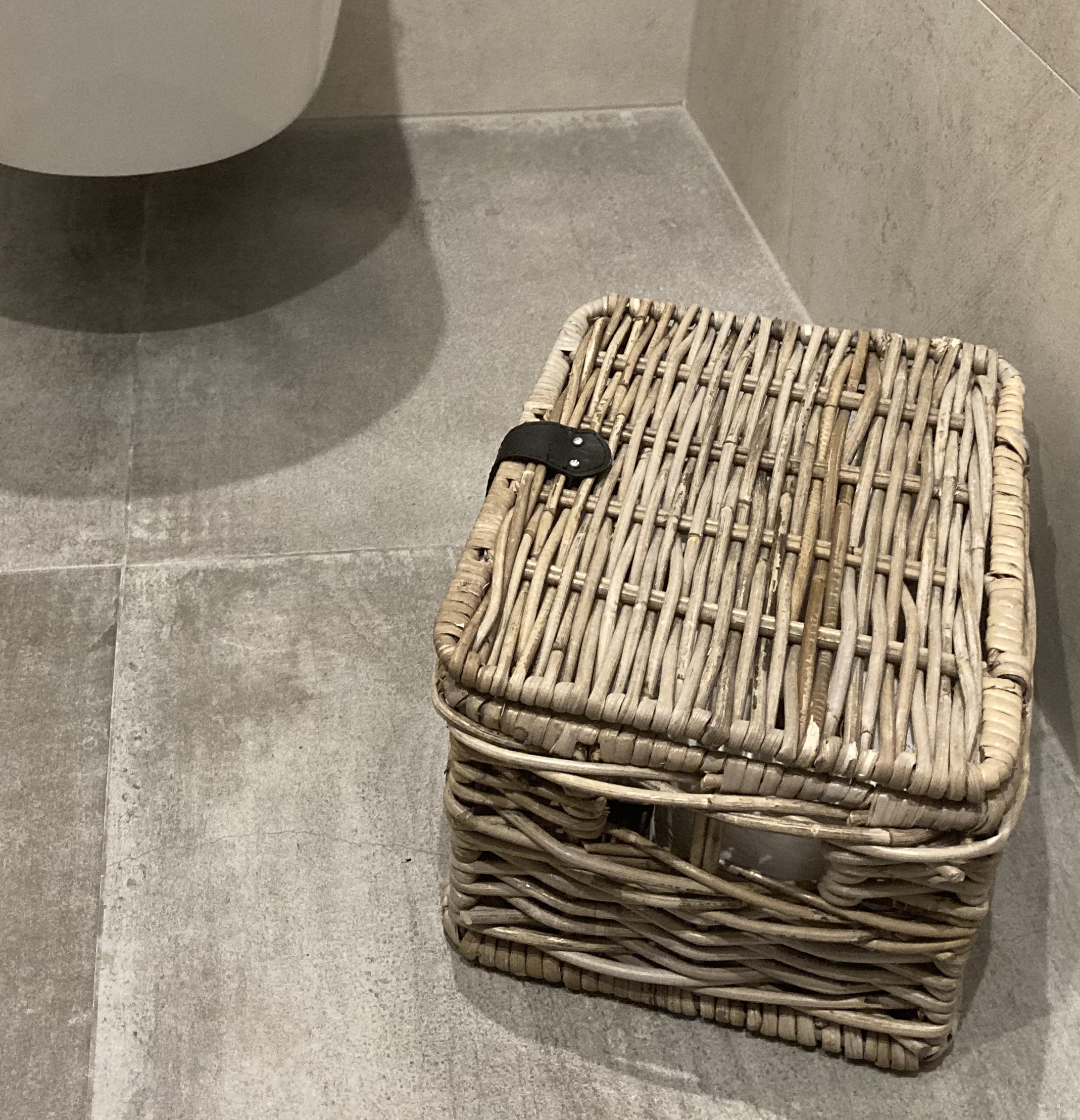 Middel koffertje lederen sluiting toilet (34x25x19cm)