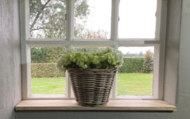 Round window sill basket (29x20cm)