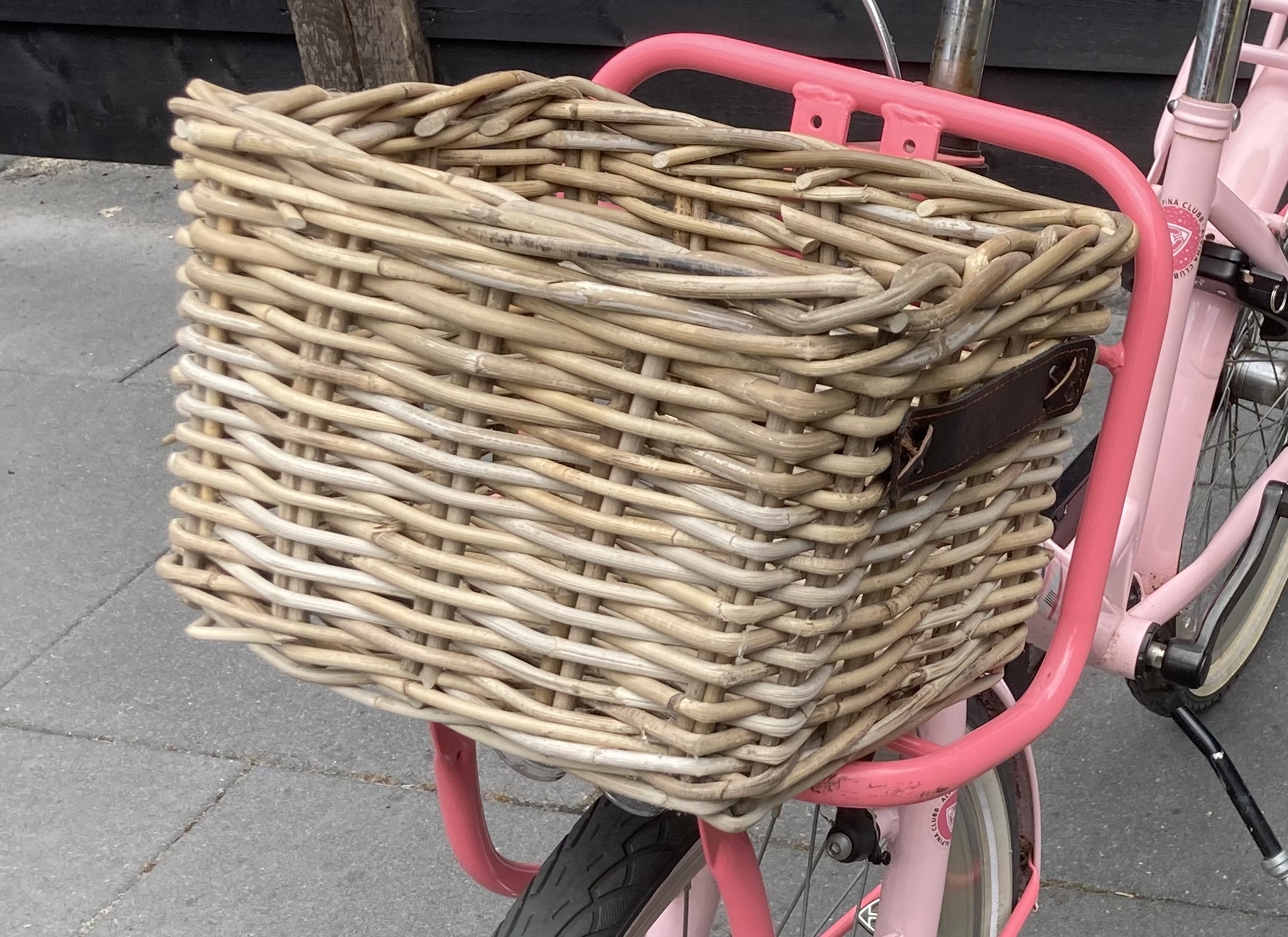 Fietsmandje lederen decoratie (30x26x20cm)