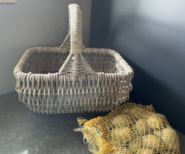 Basket with handle (40x30x20cm)