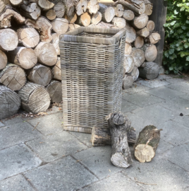 Hoge strakke open mand voor hout en pellets (35x45x65cm)