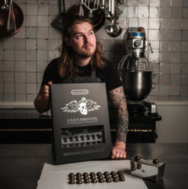 Chocolate World: Your Home Chocolate Kit by Julius Persoone