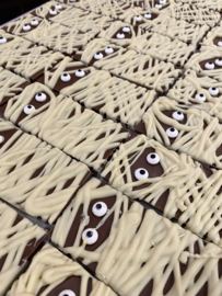 Chocolate mummy bar