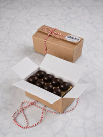Signature pralines ballotins