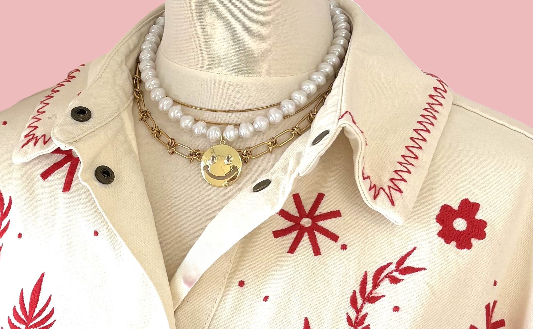 Ketting grote imitatie parels smiley