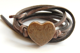 Armband leren veter met kiezel bruin hart