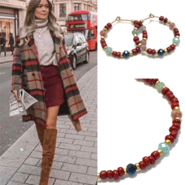 Ketting bordeaux rood met edelsteentjes en kristal