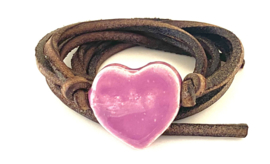 Armband leren veter met violet hart